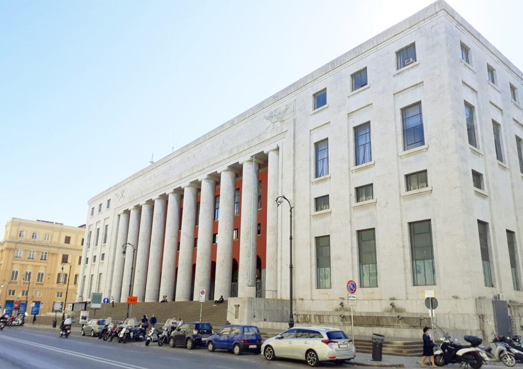 palazzo poste via roma